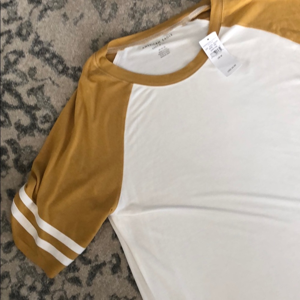 Tops - Picture 2 of 3